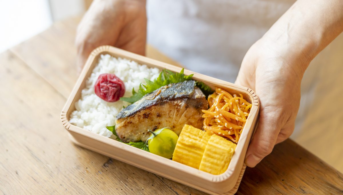 酒粕で美味しさ引き立つ ブリの味噌粕漬け と にんじんきんぴら の作り方 Nextweekend